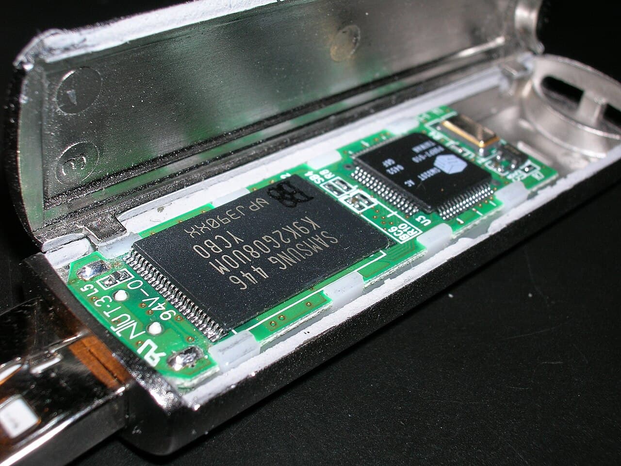 Flash memory