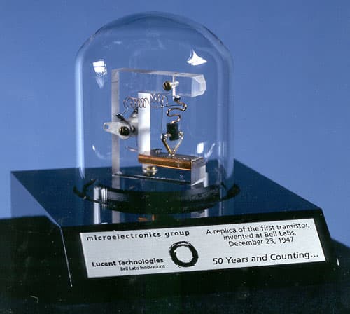 Point-contact transistor